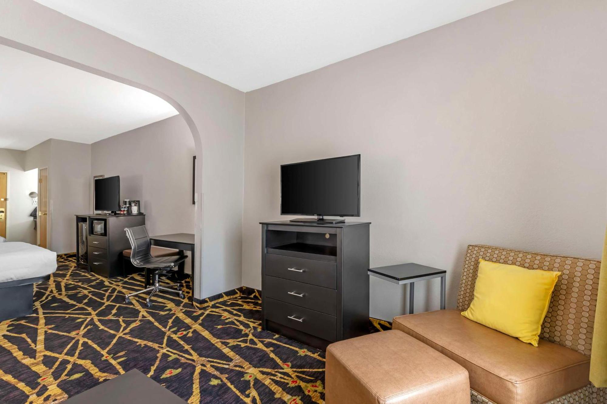 Best Western Plus Des Moines West Inn & Suites Clive Exterior foto